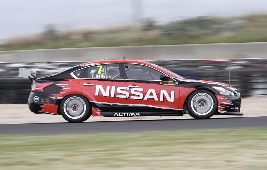  Nissan Altima V8 Supercar 2013 года  (фото 9 из 38)